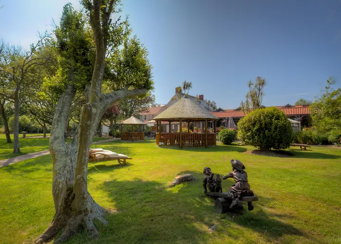 The Farmhouse Hotel And Restaurant